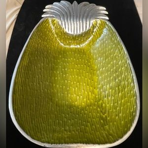 Large pineapple shaped fruit bowl or serving bowl. Perfect for summer parties!